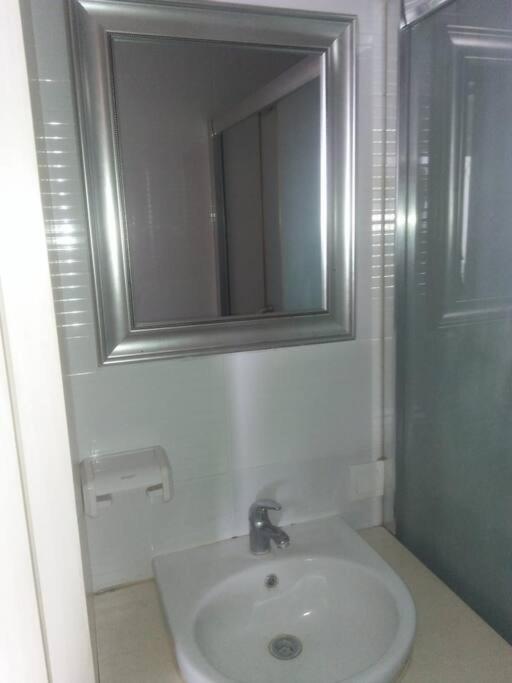 Mg Suite 1Bedroom Apartment By Just Inn Management Σεμαράνγκ Εξωτερικό φωτογραφία